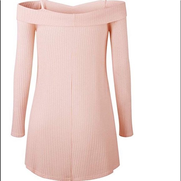 Beautiful woman casual off shoulder long sleeve - Picture 5 of 8